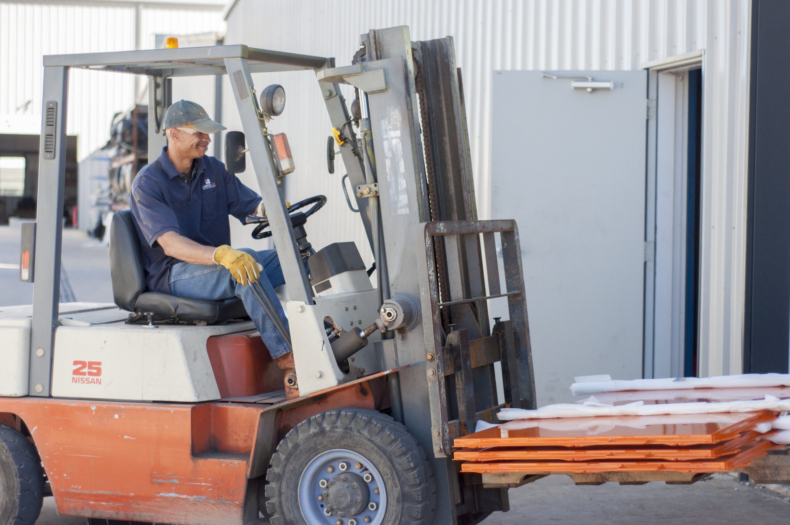 linkup international employee moving antenna farm lids